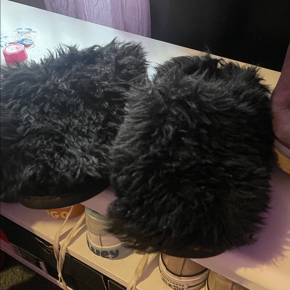 Nine West Black Furry Slippers